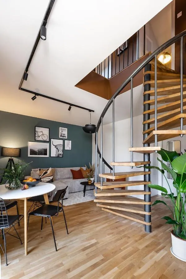 Turnkey I Republic Square Apartments Prague