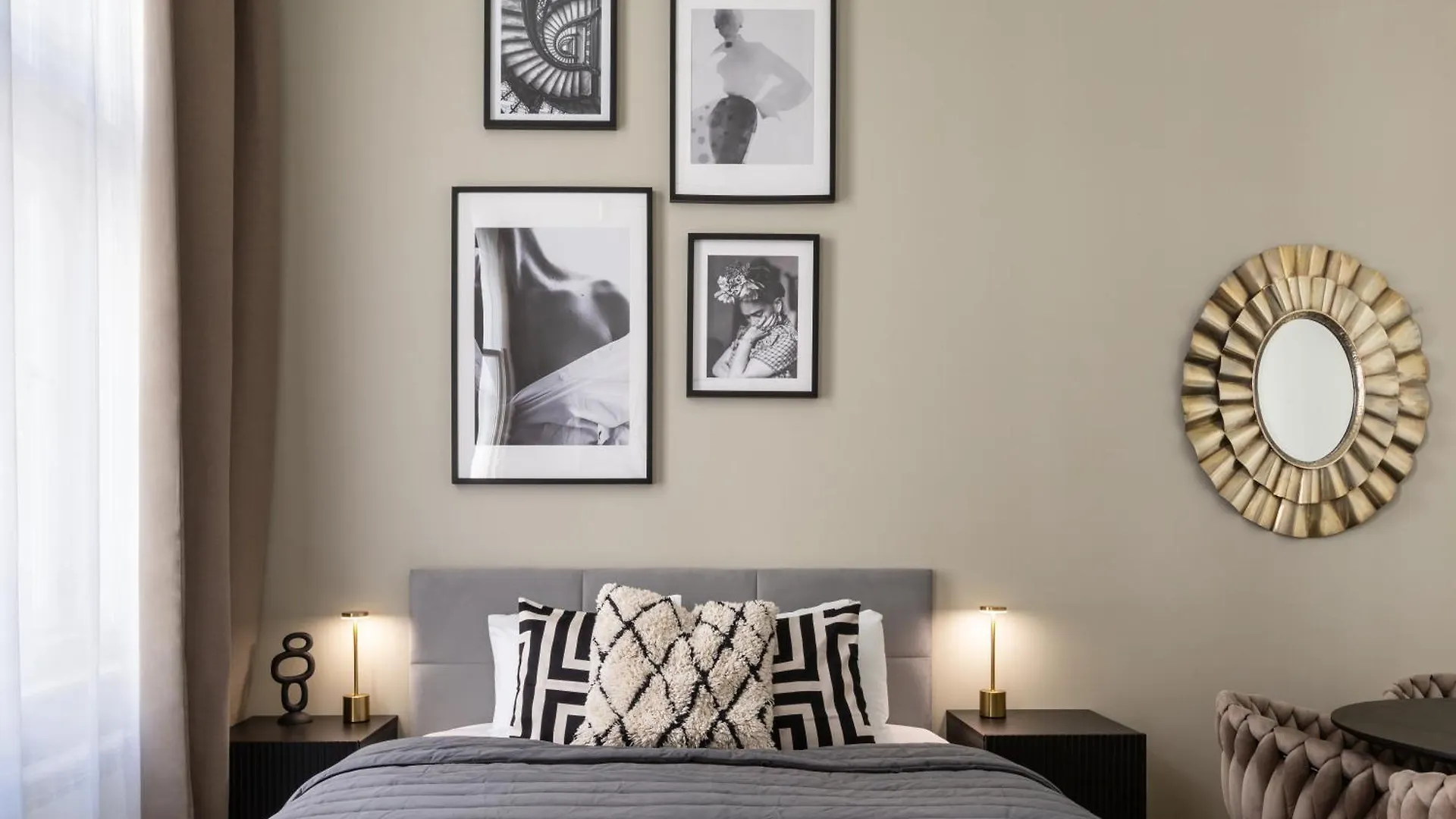 Turnkey I Republic Square Apartments Prague